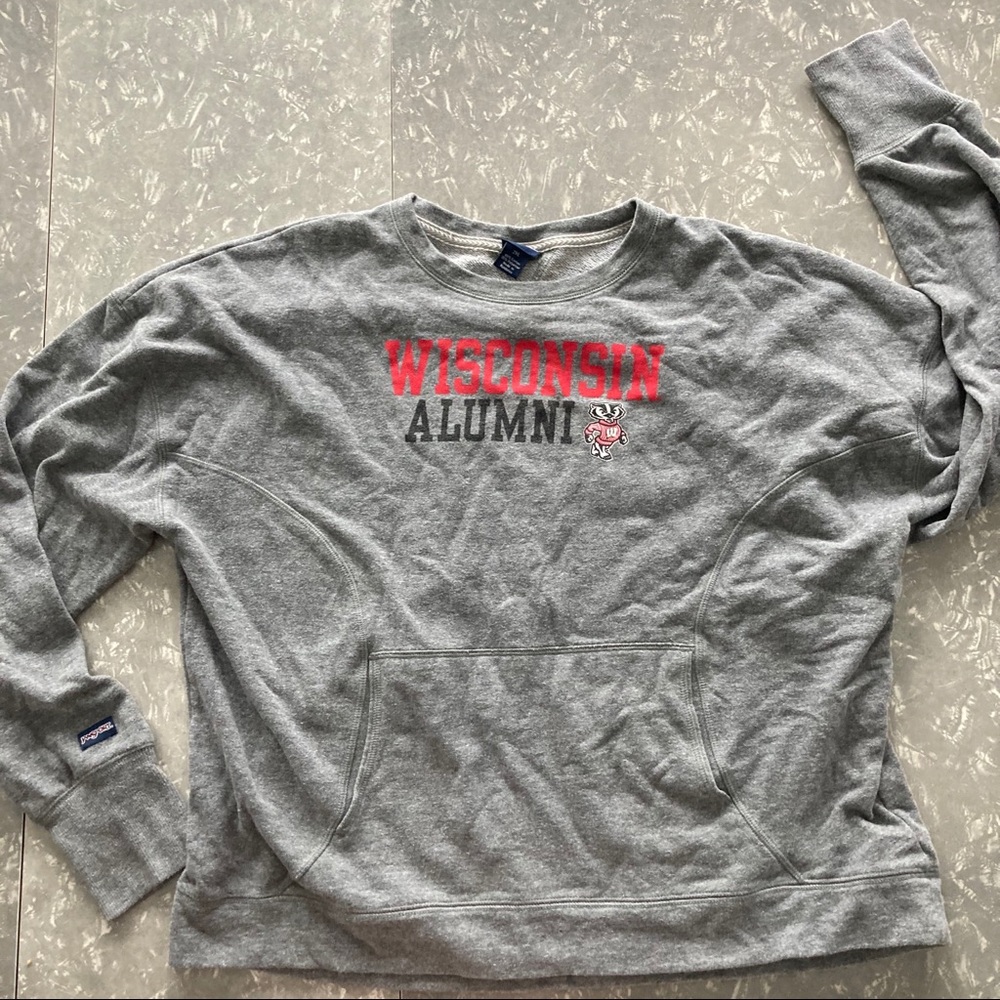 Grey Wisconsin Alumni crewneck sweatshirt size 2xl